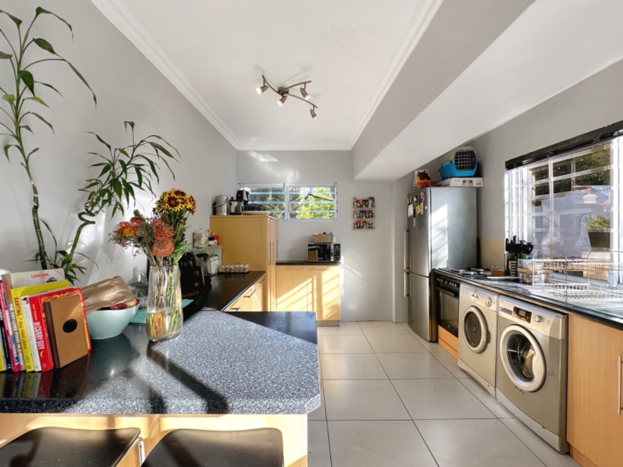 To Let 2 Bedroom Property for Rent in Tamboerskloof Western Cape